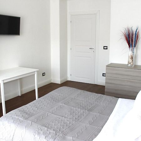 פירנצה Art Apartment Stazione B מראה חיצוני תמונה