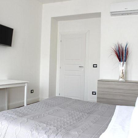 פירנצה Art Apartment Stazione B מראה חיצוני תמונה
