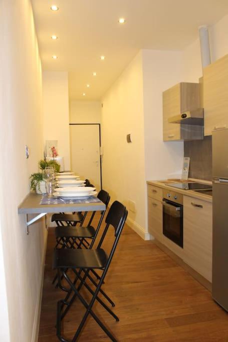 פירנצה Art Apartment Stazione B מראה חיצוני תמונה