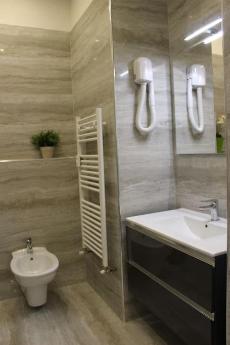 פירנצה Art Apartment Stazione B מראה חיצוני תמונה